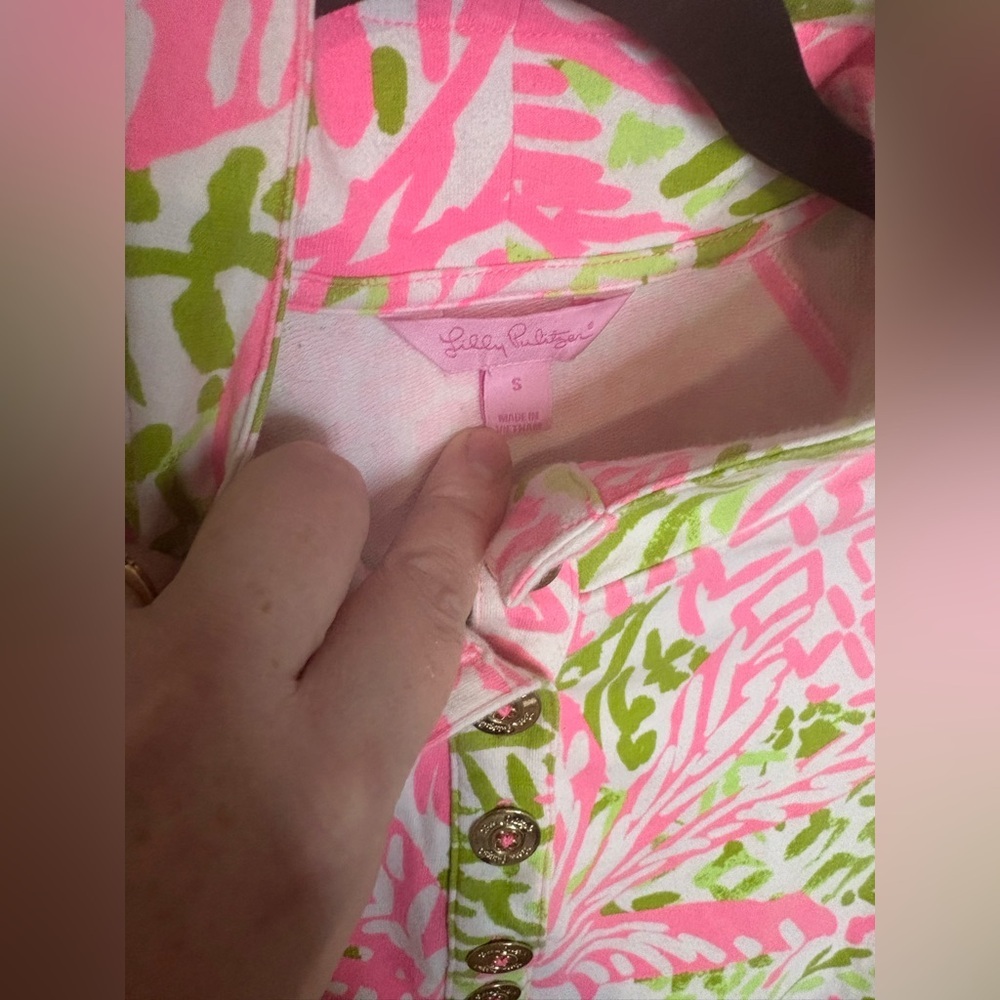 Lilly Pulitzer UPF 50+ Captain Popover – Size Small | Pink Sunset “Home Slice” - Picture 7 of 11